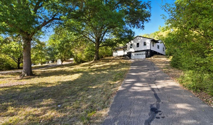 12 Mc Guffey, Athens, OH 45701 - 4 Beds, 2 Bath