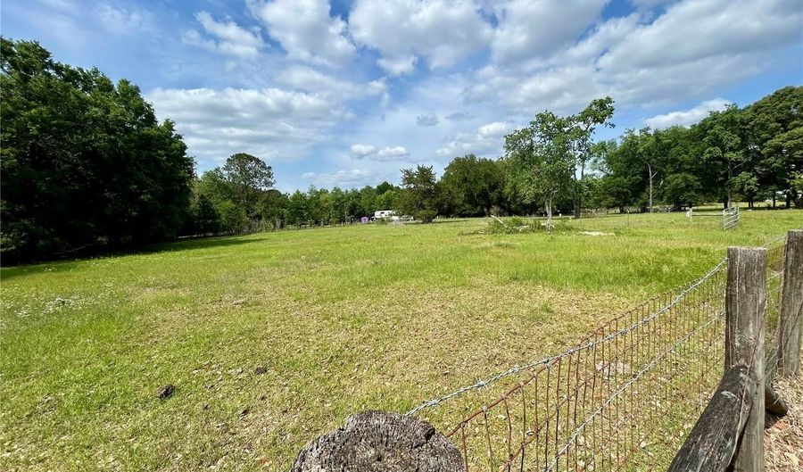 7196 NW 205TH St, Alachua, FL 32615 - 3 Beds, 2 Bath