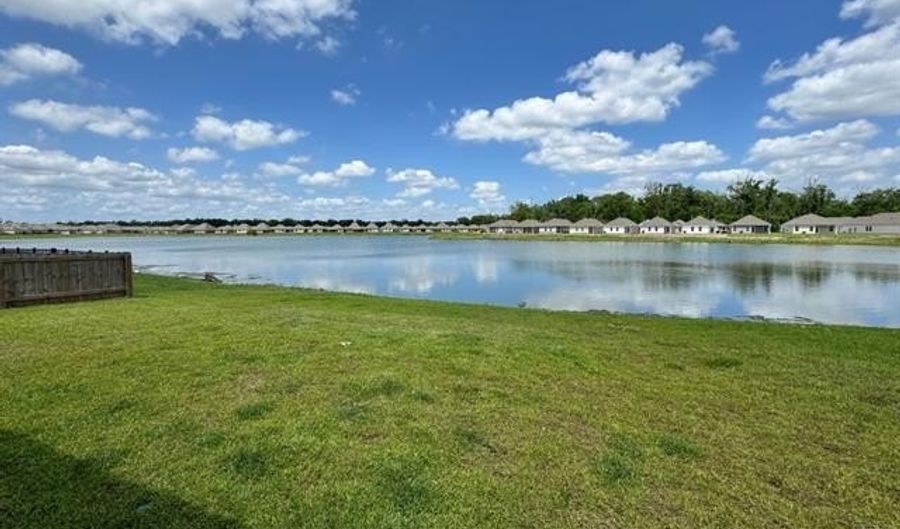 1219 DRAGO Dr, Baton Rouge, LA 70820 - 1 Beds, 1 Bath