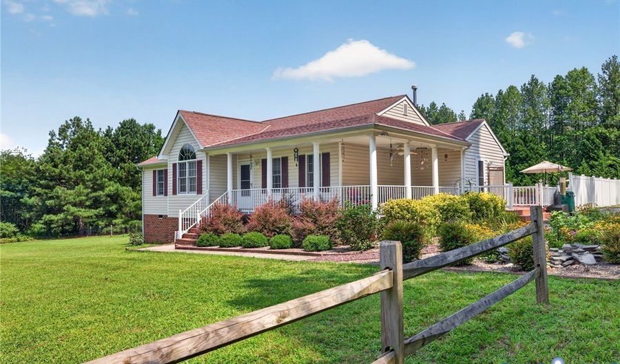 2335 Dorrell Rd, Aylett, VA 23009 - 3 Beds, 3 Bath
