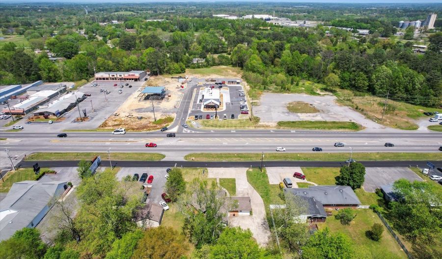 8523 US Highway 431, Albertville, AL 35950 - 0 Beds, 0 Bath