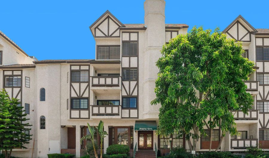 17914 Magnolia Blvd 135, Encino, CA 91316 - 2 Beds, 2 Bath