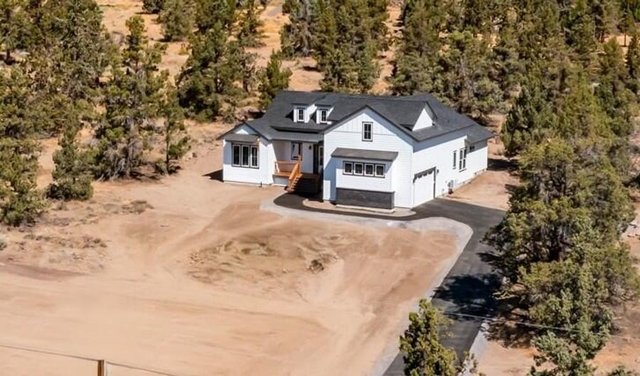 65299 85th St, Bend, OR 97703 - 3 Beds, 3 Bath