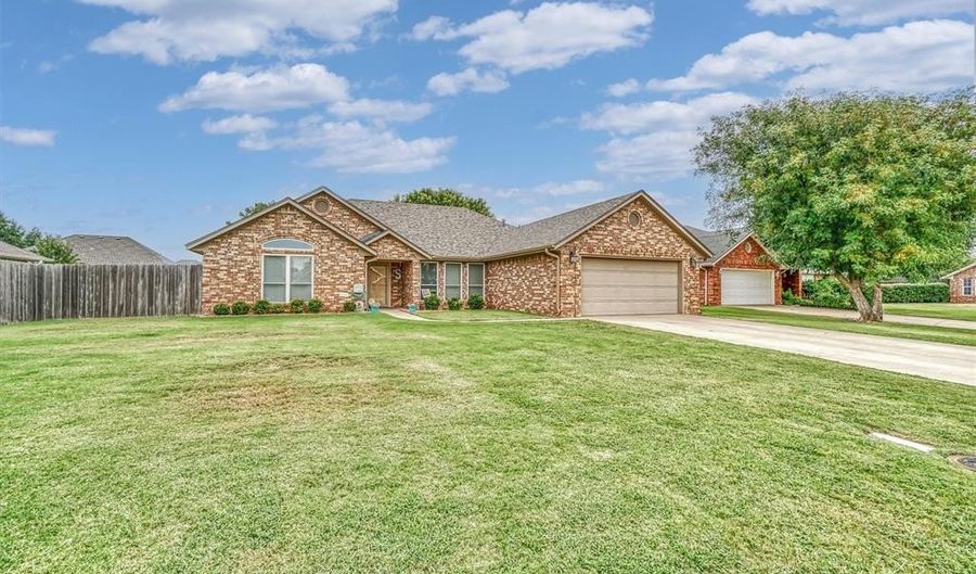 809 Jamestown Dr, Altus, OK 73521 - 3 Beds, 2 Bath