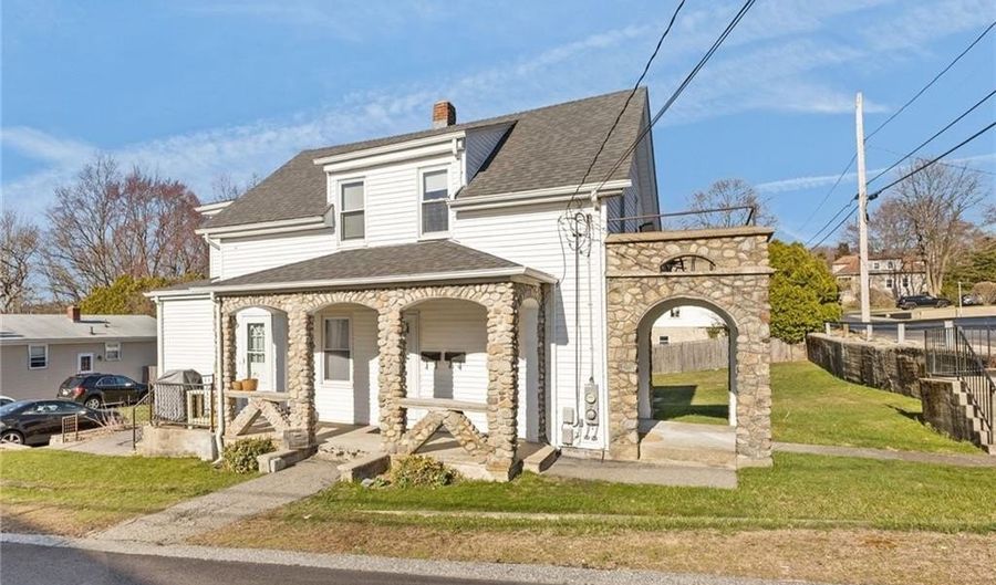 100 Lyman Ave, North Providence, RI 02911 - 3 Beds, 2 Bath