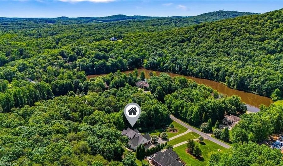 2550 Mountain Lake Rd, Asheboro, NC 27205 - 4 Beds, 5 Bath