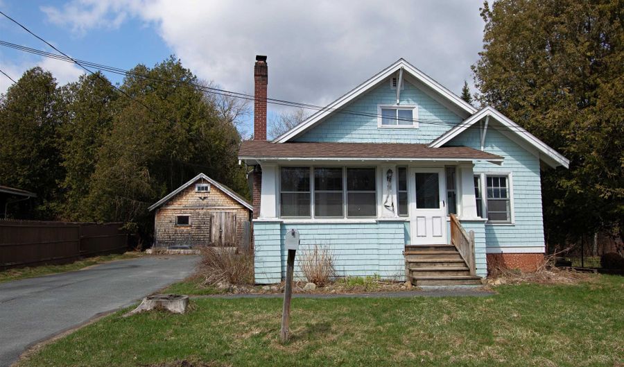 16 Dodge Ave, Barre, VT 05654 - 3 Beds, 2 Bath