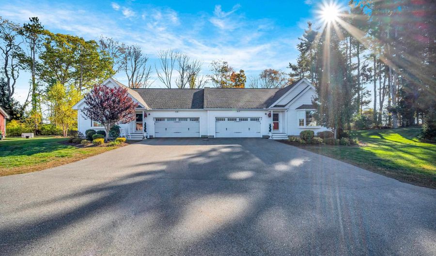 5 Sunset Ln A, Brentwood, NH 03833 - 2 Beds, 2 Bath