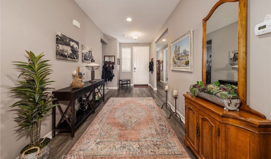 34664 Bella Vista Dr, Yucaipa, CA 92399 - 5 Beds, 3 Bath