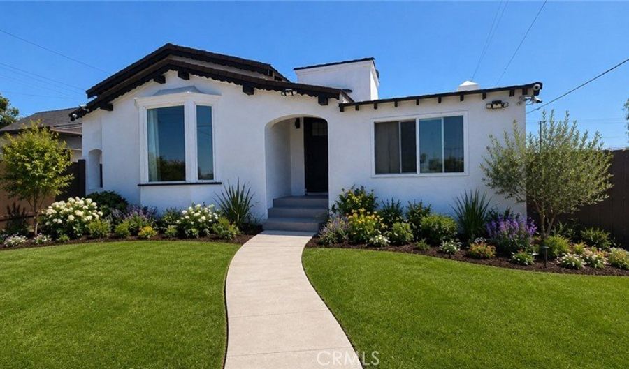 1558 W 105th, Los Angeles, CA 90047 - 4 Beds, 3 Bath