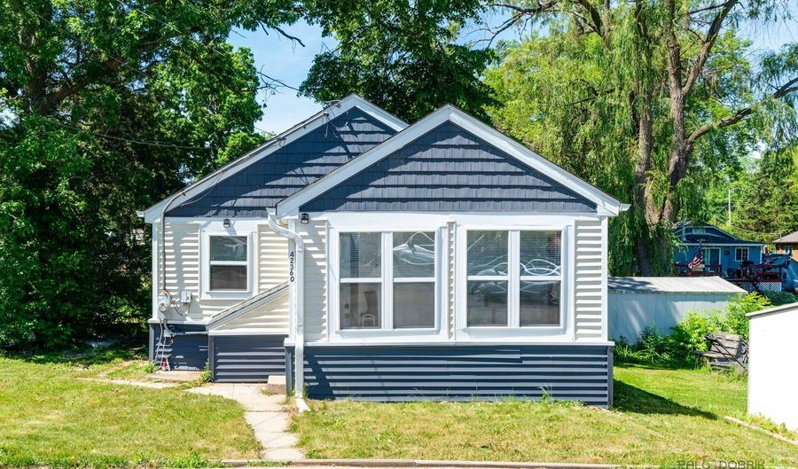 42360 N Willow St, Antioch, IL 60002 - 2 Beds, 1 Bath