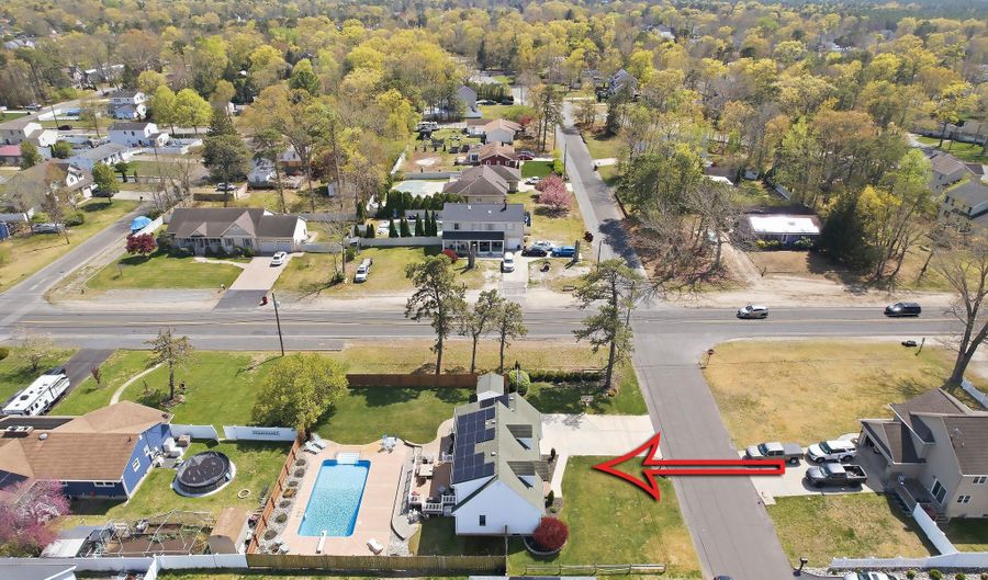 399 Trenton Ave N, Bayville, NJ 08721 - 4 Beds, 3 Bath