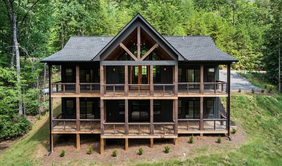 237 Ralston Gap Rd, Morganton, GA 30560 - 4 Beds, 4 Bath