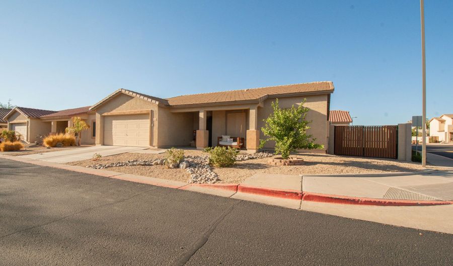 2218 E MOHAVE Ln, Apache Junction, AZ 85119 - 3 Beds, 2 Bath