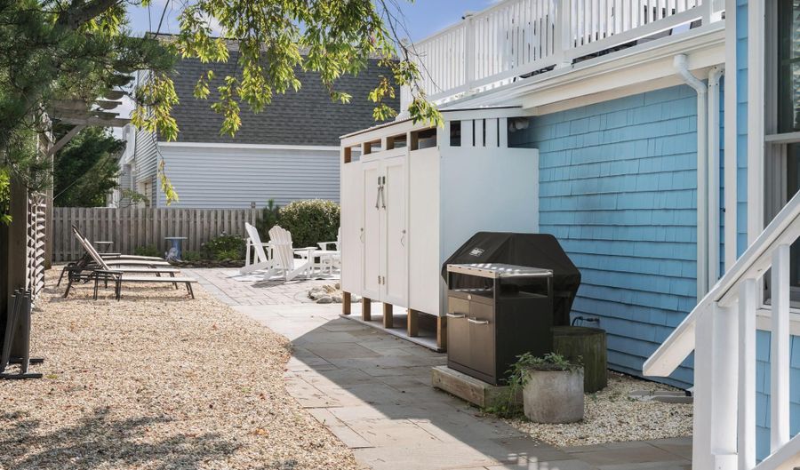 17 E 14TH St, Barnegat Light, NJ 08006 - 6 Beds, 6 Bath