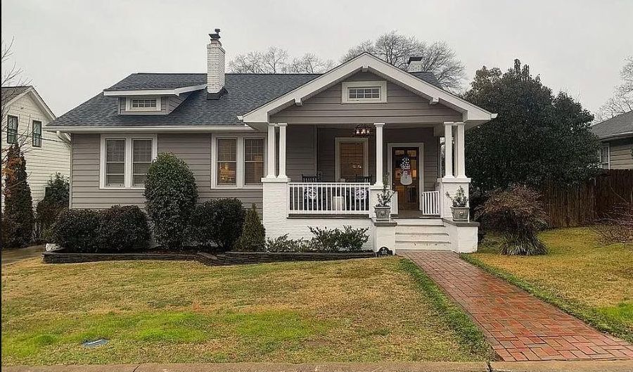 102 Tomassee Ave, Greenville, SC 29605 - 3 Beds, 2 Bath