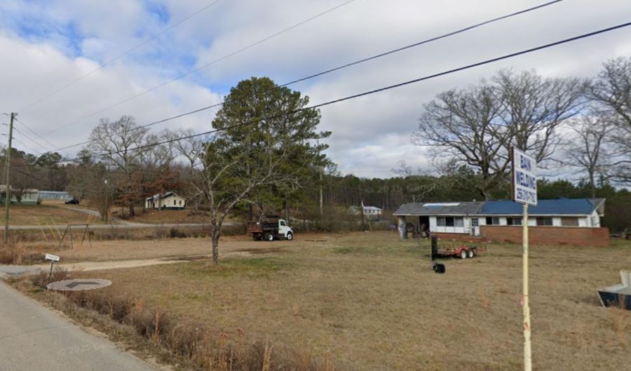 2033 WINCHESTER Rd, Anniston, AL 36201 - 2 Beds, 1 Bath