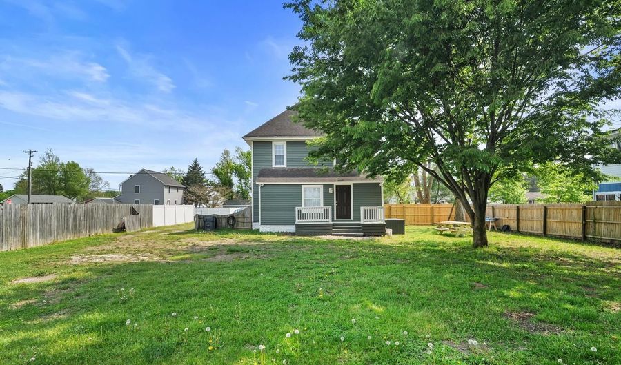 107 W HIGH St, Felton, DE 19943 - 3 Beds, 2 Bath