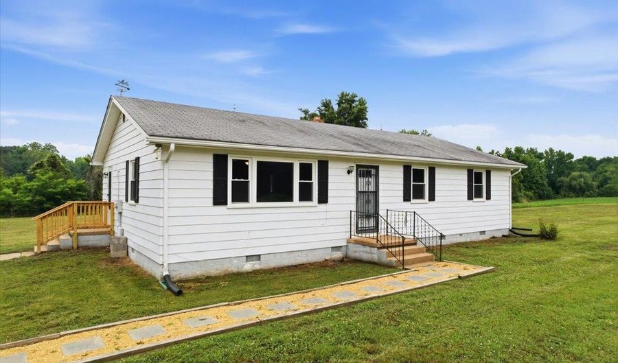38125 LOUIS THOMAS Rd, Avenue, MD 20609 - 3 Beds, 2 Bath