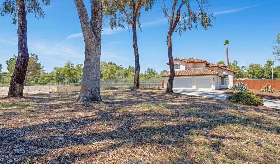 2257 Brookwood Ct, Escondido, CA 92026 - 4 Beds, 3 Bath