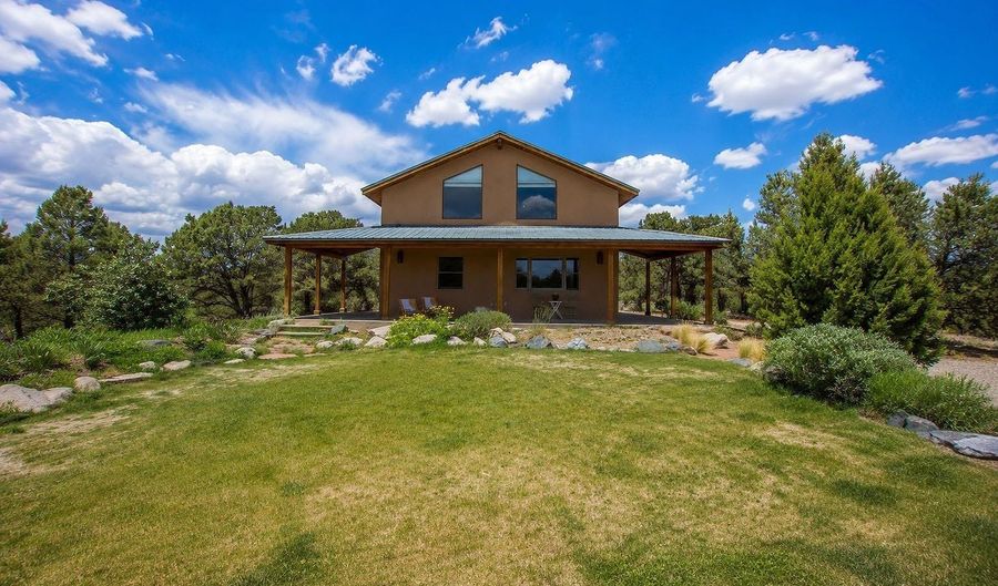 27 Spanish Peaks, Arroyo Hondo, NM 87513 - 3 Beds, 3 Bath