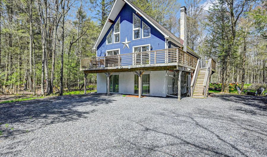 148 POCONO Rd, Albrightsville, PA 18210 - 4 Beds, 3 Bath