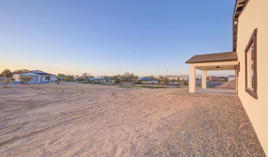 12608 S AIRPORT Rd, Buckeye, AZ 85326 - 4 Beds, 3 Bath