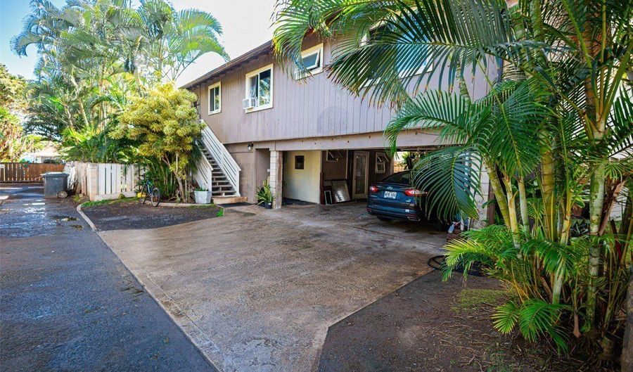 54-241 Kamehameha Hwy, Hauula, HI 96717 - 6 Beds, 3 Bath