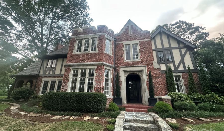 72 Windsor Rd, Asheville, NC 28804 - 5 Beds, 5 Bath