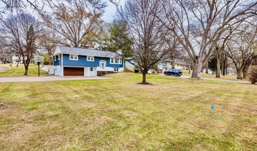 1021 Fremont St, Anoka, MN 55303 - 4 Beds, 3 Bath