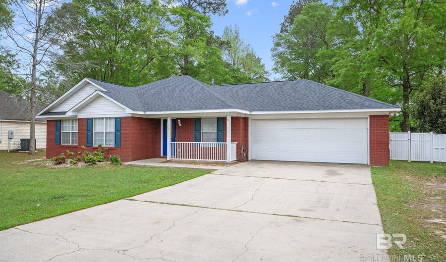 701 W 8th St, Bay Minette, AL 36507 - 3 Beds, 2 Bath
