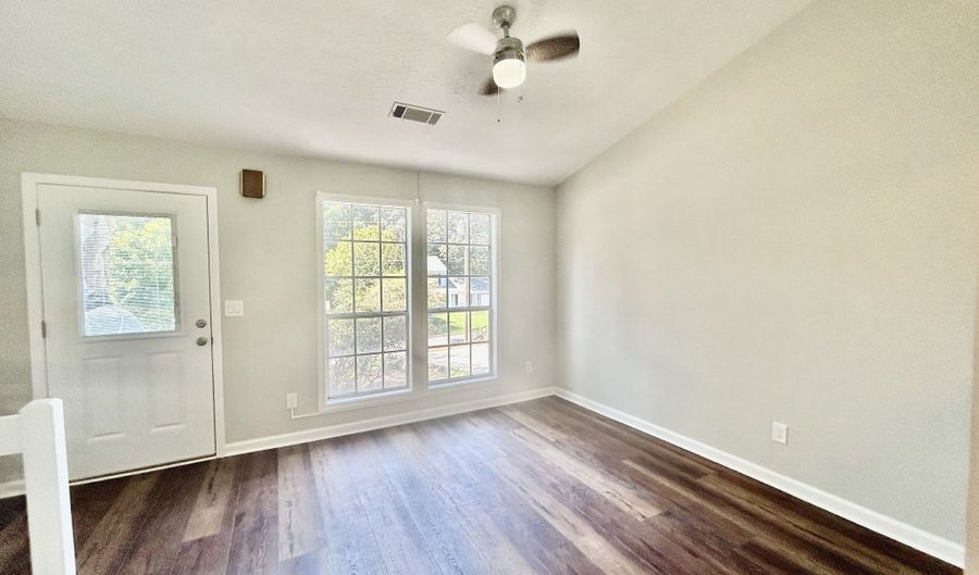 3288 Long Indian Crk, Alpharetta, GA 30022 - 3 Beds, 2 Bath