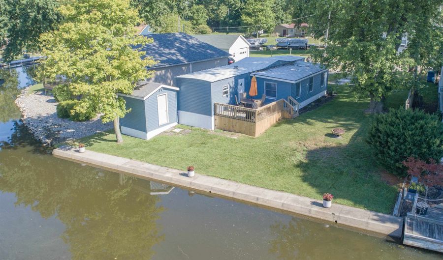 255 Lane 102 Crooked Lk, Angola, IN 46703 - 1 Beds, 1 Bath