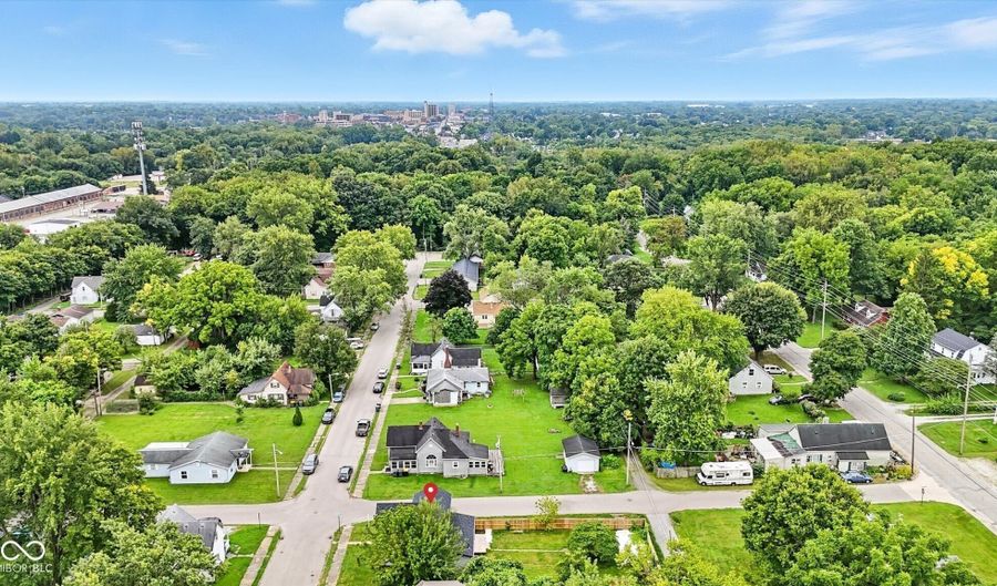 903 Lafayette St, Anderson, IN 46012 - 3 Beds, 2 Bath
