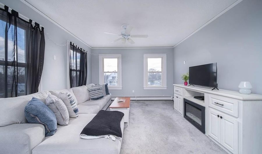 2919 Pawtucket Ave 2, East Providence, RI 02915 - 2 Beds, 1 Bath