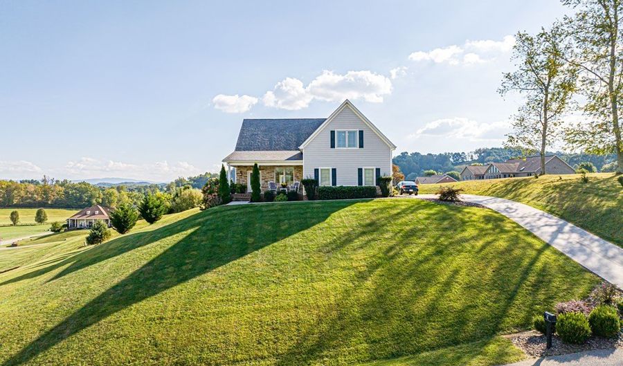 15590 Piper Spring Ave, Abingdon, VA 24210 - 4 Beds, 4 Bath