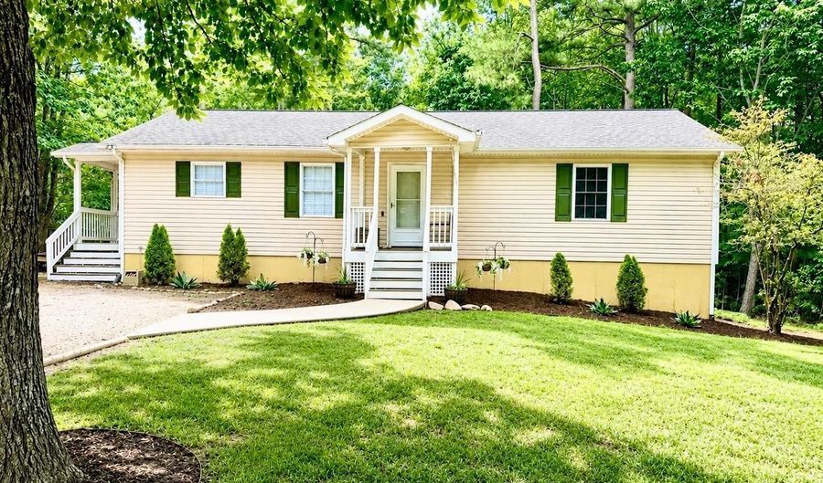341 Courtland Dr, Appomattox, VA 24522 - 3 Beds, 2 Bath