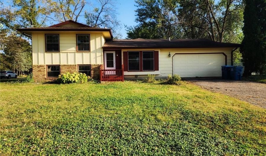 7130 167th Ct W, Rosemount, MN 55068 - 4 Beds, 2 Bath