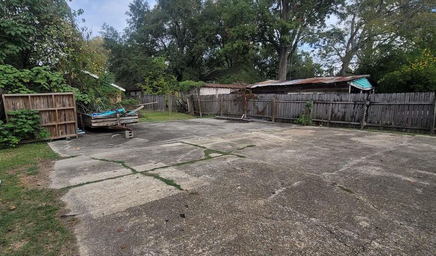 5121 Evangeline St, Baton Rouge, LA 70805 - 0 Beds, 0 Bath