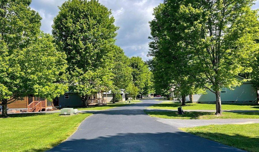 18 Lazy Bear Trl, Andrews, NC 28901 - 2 Beds, 2 Bath