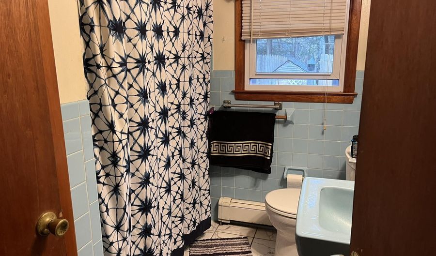 860 Route 72, Barnegat, NJ 08005 - 3 Beds, 2 Bath