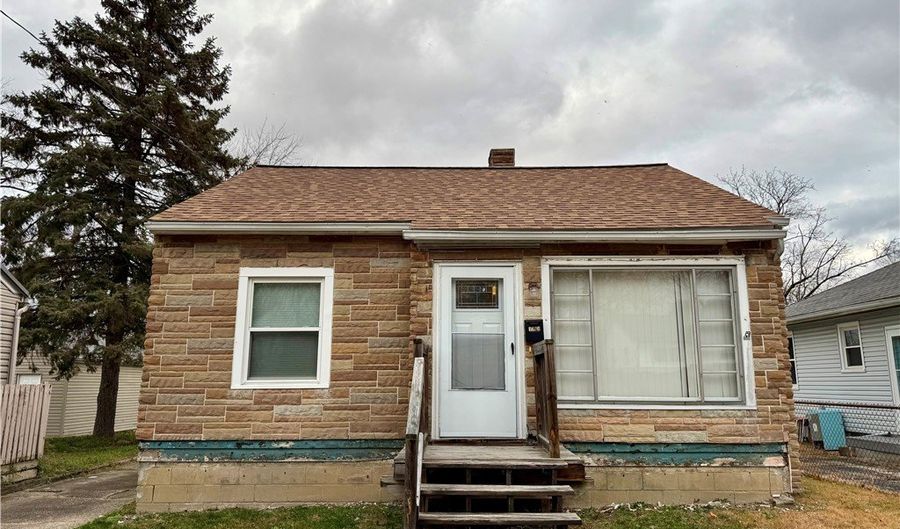 1253 Sevilla Ave, Akron, OH 44314 - 3 Beds, 1 Bath