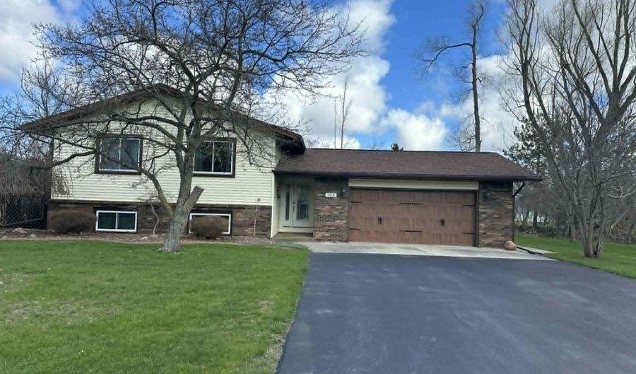 305 Princeton Ave, Alpena, MI 49707 - 4 Beds, 2 Bath
