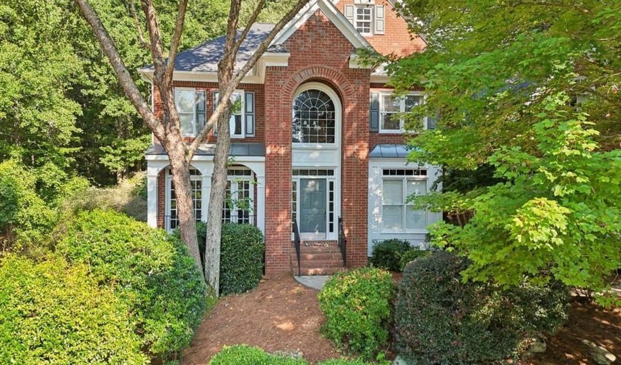 725 High Hampton Run, Alpharetta, GA 30022 - 5 Beds, 4 Bath