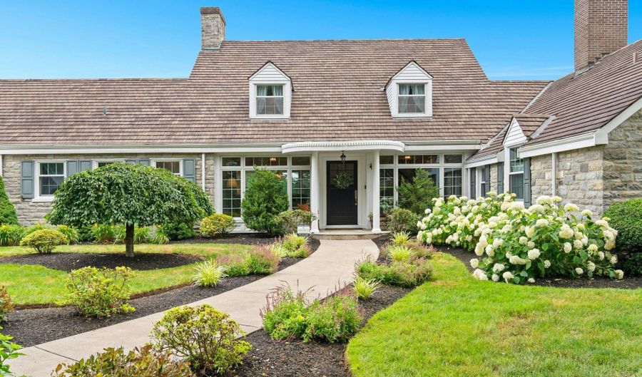 2458 RIVERBEND Rd, Allentown, PA 18103 - 5 Beds, 4 Bath