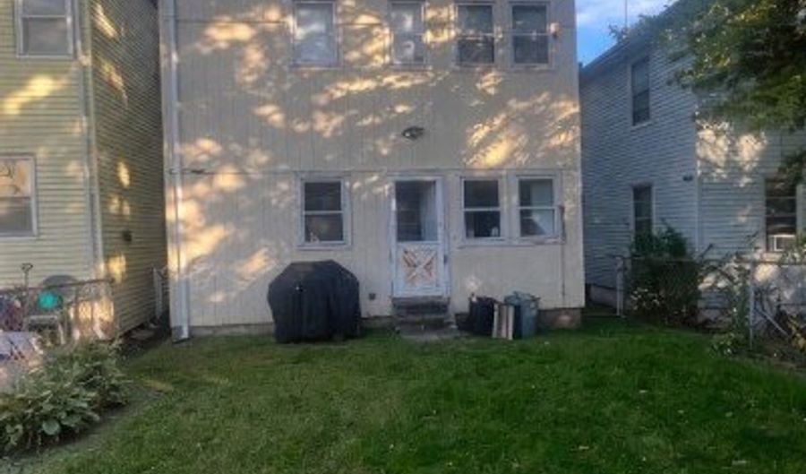 21 Terrace Pl 1, Belleville, NJ 07109 - 2 Beds, 1 Bath