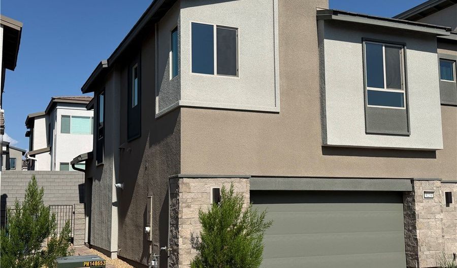 9234 Litvin St, Las Vegas, NV 89166 - 3 Beds, 3 Bath