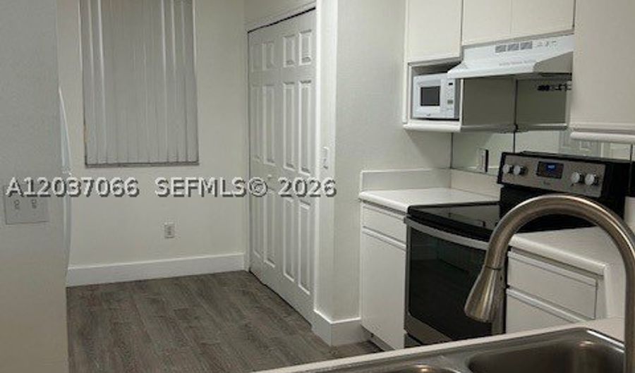 3245 NE 184th St 13112, Aventura, FL 33160 - 1 Beds, 1 Bath