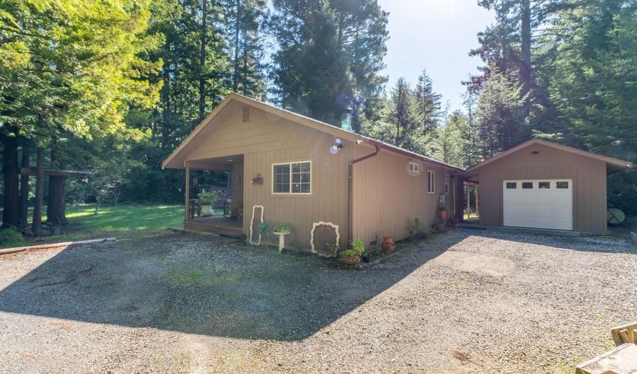 8095 Outlaw Springs Rd, Mendocino, CA 95460 - 2 Beds, 2 Bath