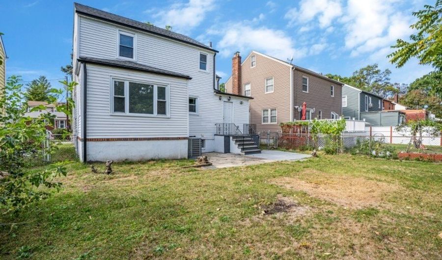 16 Pleasant Ave, Belleville, NJ 07109 - 4 Beds, 2 Bath